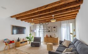 Vittoria apartments: Contrà Pedemuro S. Biagio, 30